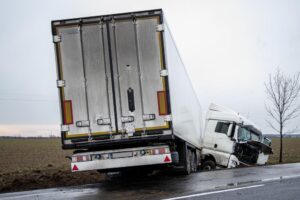 truck jackknife accident in missouri